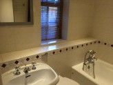 3 Bed Maisonette - Middle Bathroom